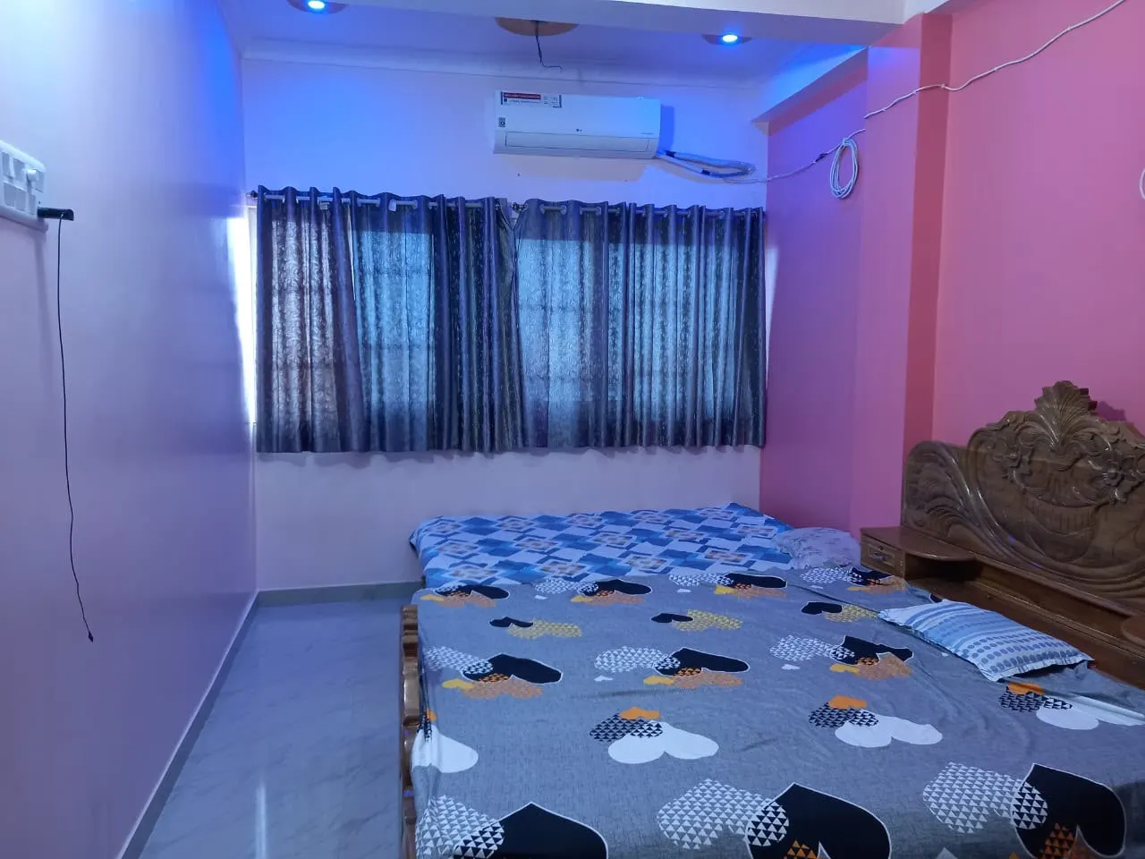 Live property